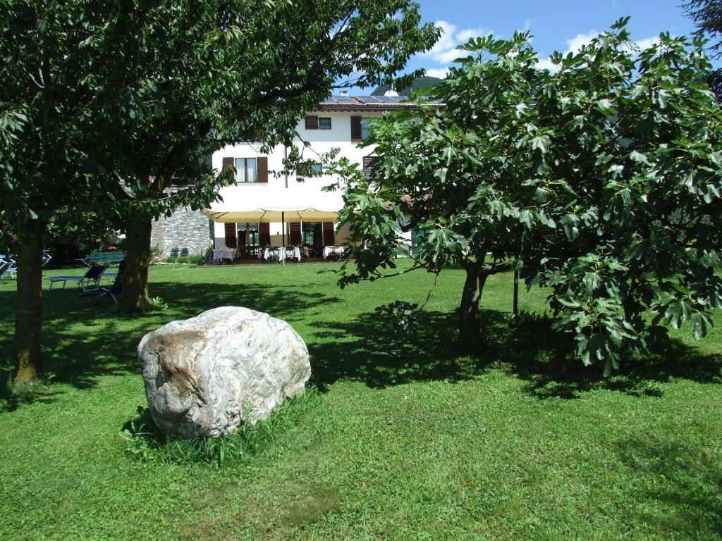 Agriturismo Ca Del Lago Villa Gravedona Buitenkant foto